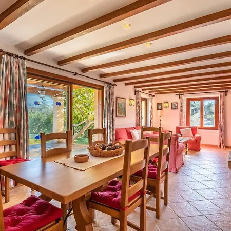 Lolivar Canaves By Vintage Travel Villa